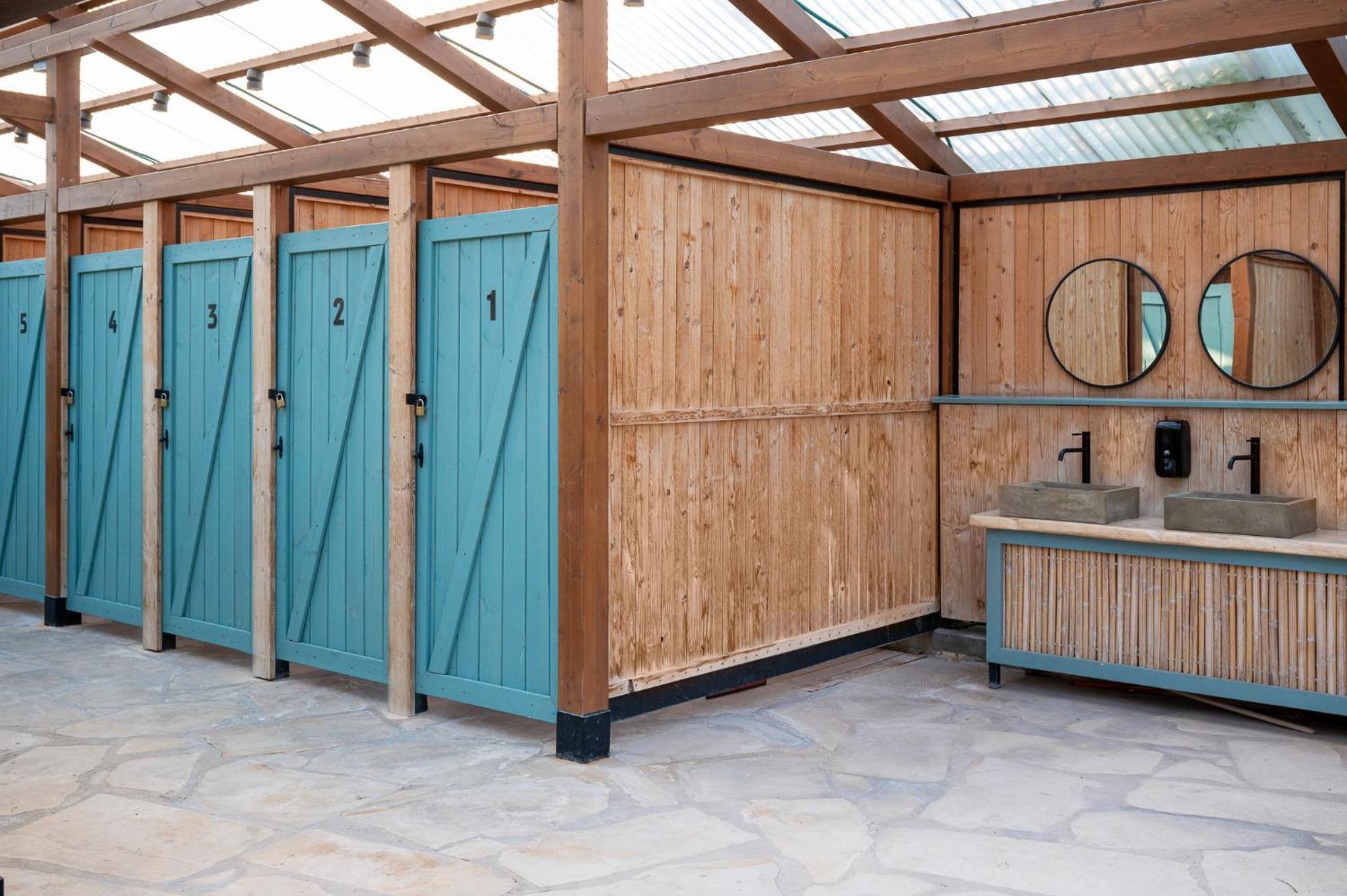 Layla Glamping Hotel Nir Dawid Ngoại thất bức ảnh